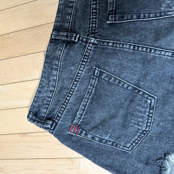 URBAN OUTFITTERS BDG Grey Black Denim Distressed Jean Mini Skirt Size small - Picture 9 of 12